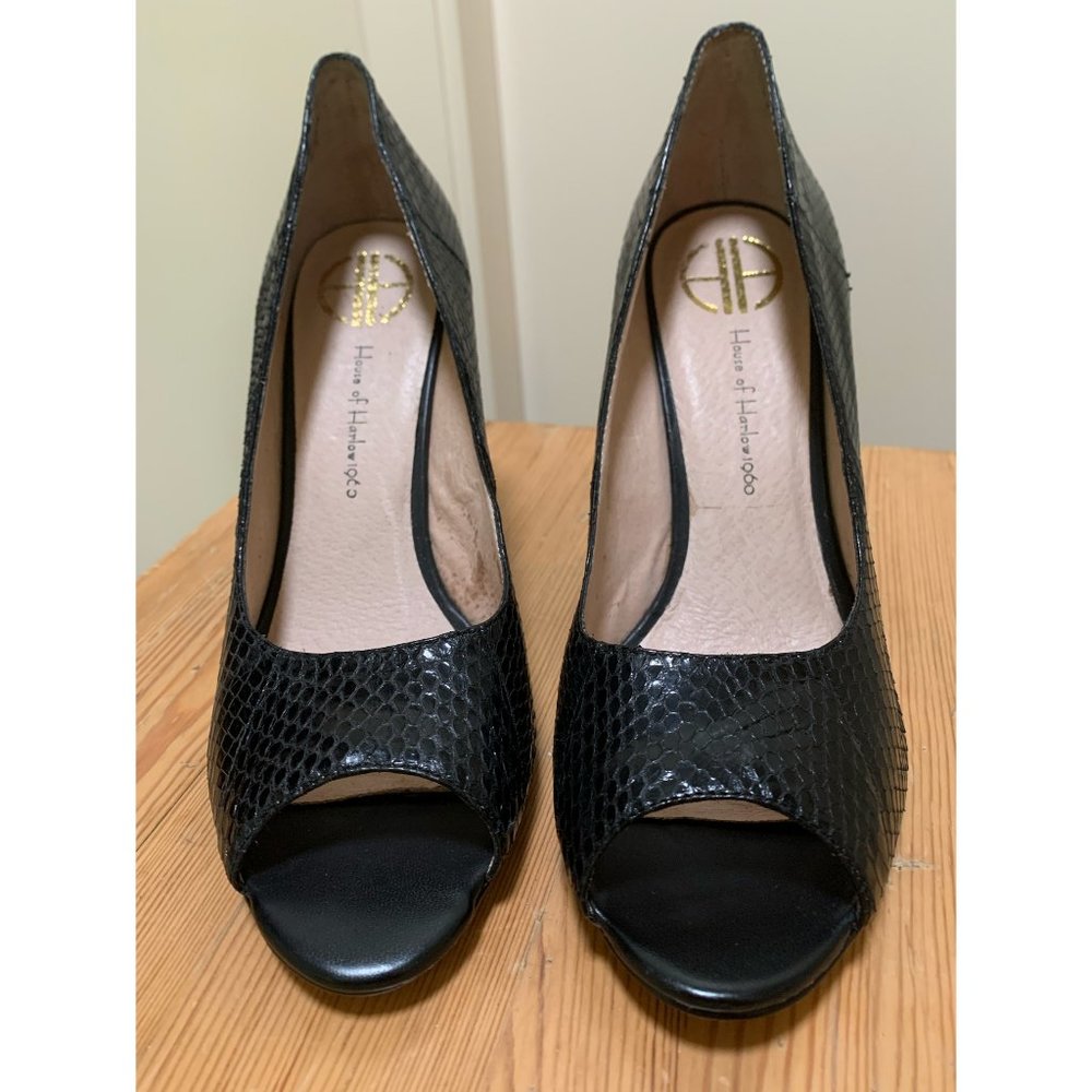House of Harlow Black Faux Snakeskin Wedges
